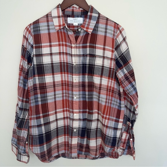 Trovata Birds of Paradis Grace Classic Button Down Shirt in Plaid S 100% Cotton - Picture 1 of 5
